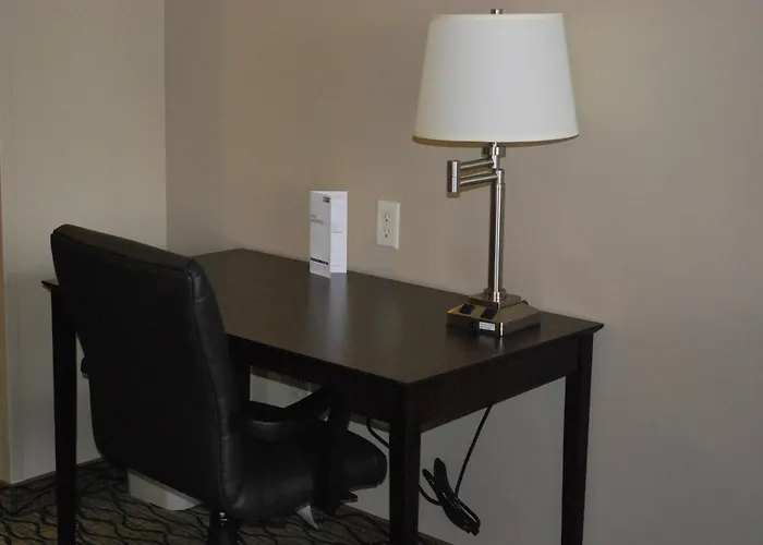 Holiday Inn Express Bloomington West By Ihg