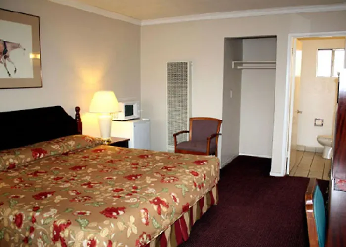 Sunset Inn And Suites West Sacramento