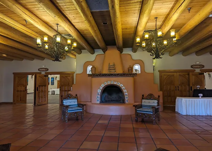 Sagebrush Inn & Suites Taos