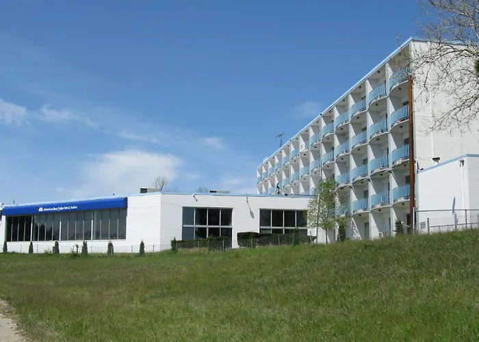 Howard Johnson By Wyndham Saint Joseph Benton Harbor