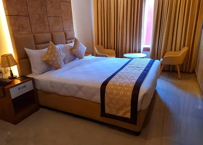 Kannangad Hotels