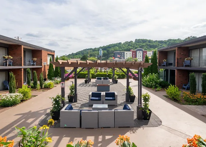 The Beaucatcher, A Boutique Motel Asheville