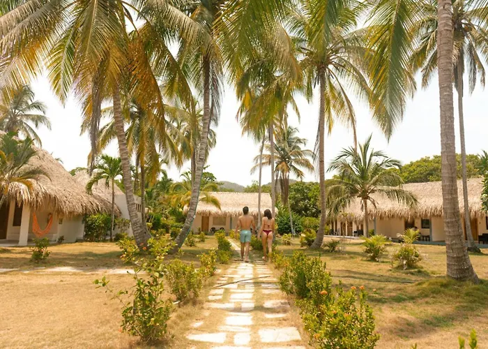 Huku Beach Hostel Palomino