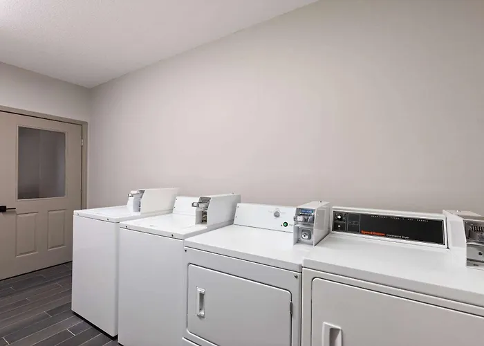 Ramada By Wyndham Studio Suites Dothan