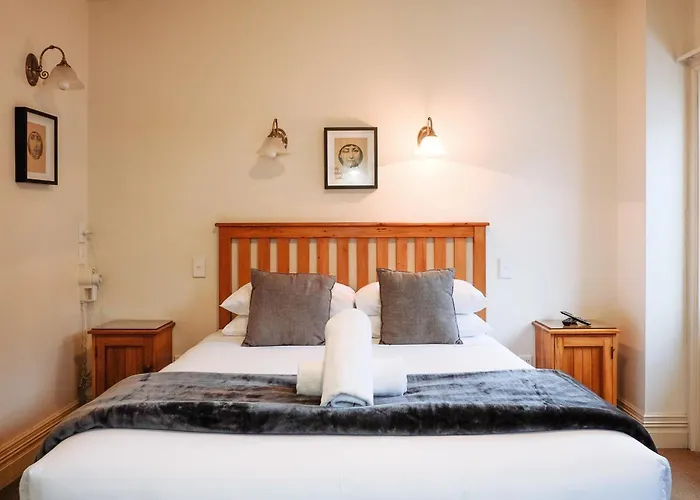 Akaroa Hotels