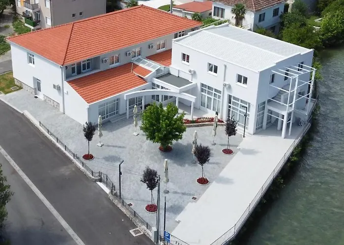 Stolac Hotels