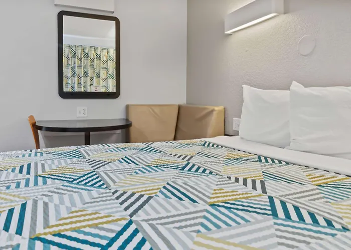 Motel 6-Ventura, Ca - Beach