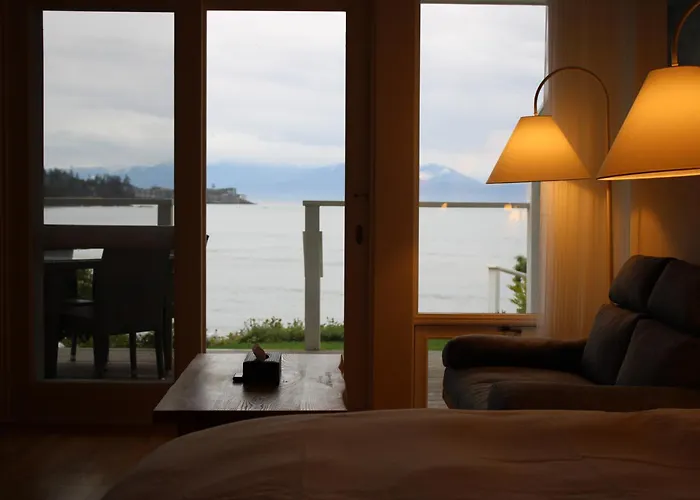 Sooke Hotels