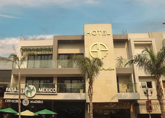 Hotel Grand One Plaza Tijuana