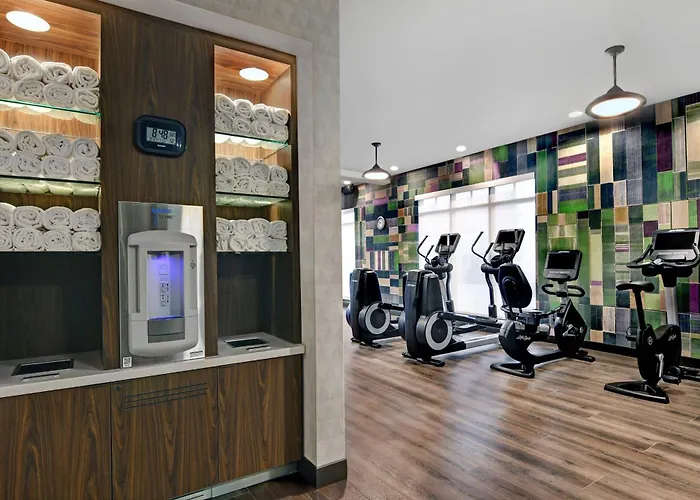 Courtyard By Marriott Manhattan Aggieville