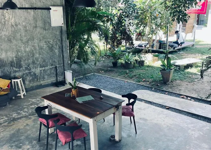 Koh Ngai Hotels