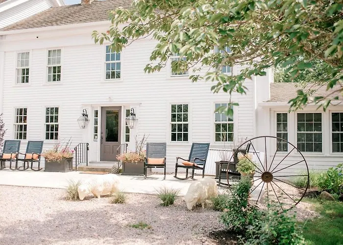 Shelter Harbor Inn Westerly