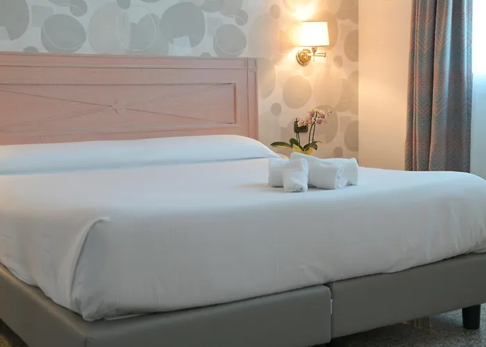 Marina Di Pisa Hotels