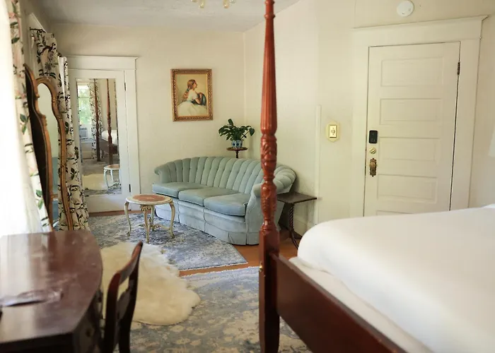 Marianna Stoltz House Bed & Breakfast Spokane