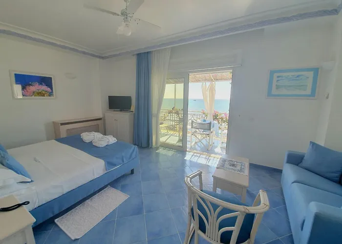 Sperlonga Hotels