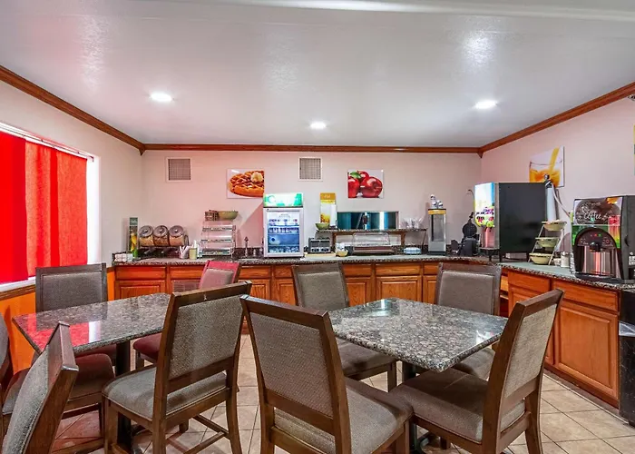 Quality Inn Dodge City