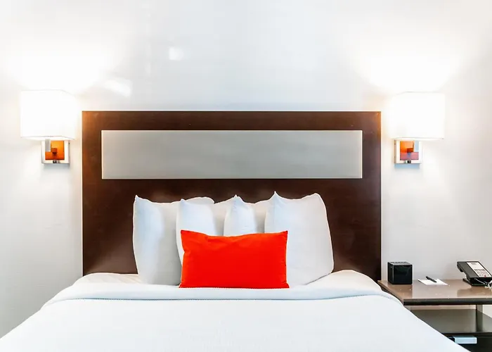 Inn At 50 Long Beach Convention Center