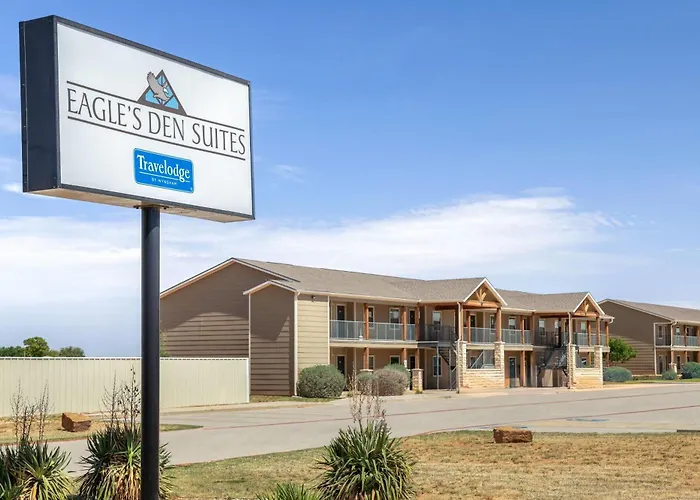 Eagle'S Den Suites Andrews A Travelodge By Wyndham