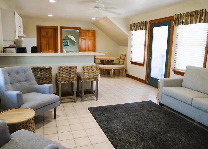 Pony Island Inn Ocracoke