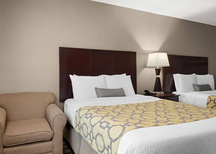 Baymont By Wyndham Jefferson City