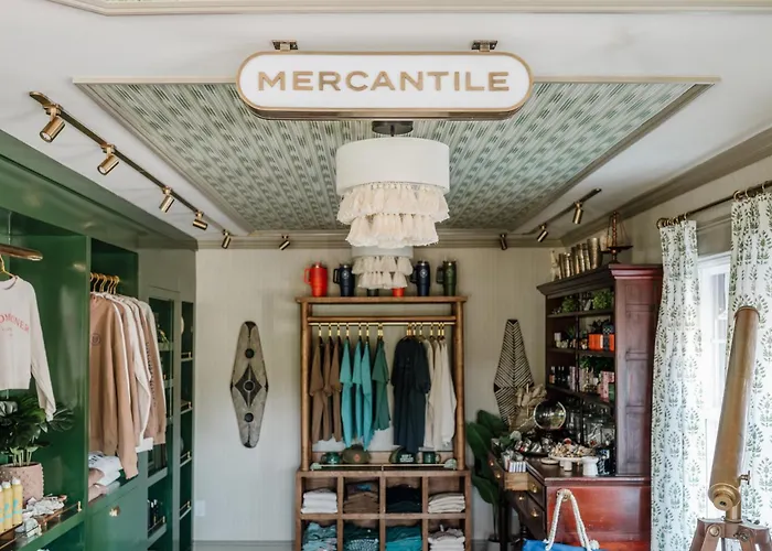 Uncommoner Hotel By Reverie Boutique Collection West Yarmouth