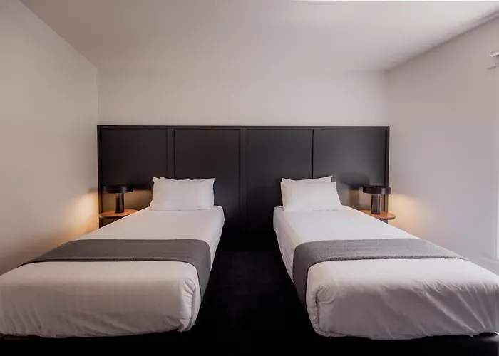 Bruny Island Hotels