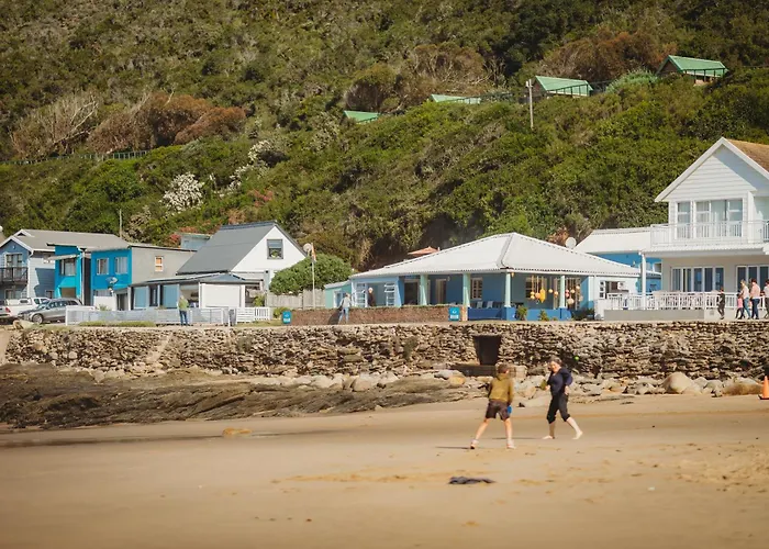 Victoria Bay Hotels