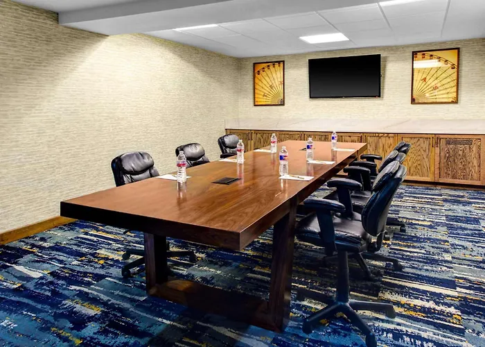 Doubletree By Hilton Arlington Dfw South Hotel