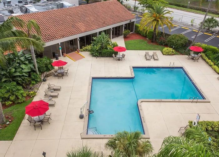 Ramada By Wyndham West Palm Beach Airport