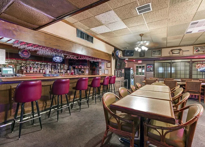 Lamplighter Inn And Suites - North Springfield