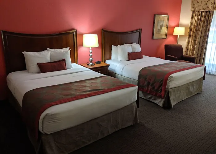 Ramada By Wyndham Raleigh Hotel