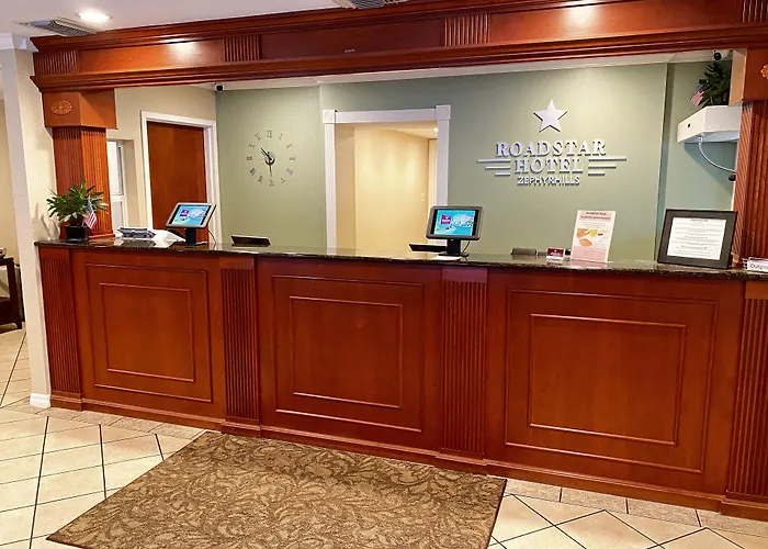 Roadstar Hotel Zephyrhills