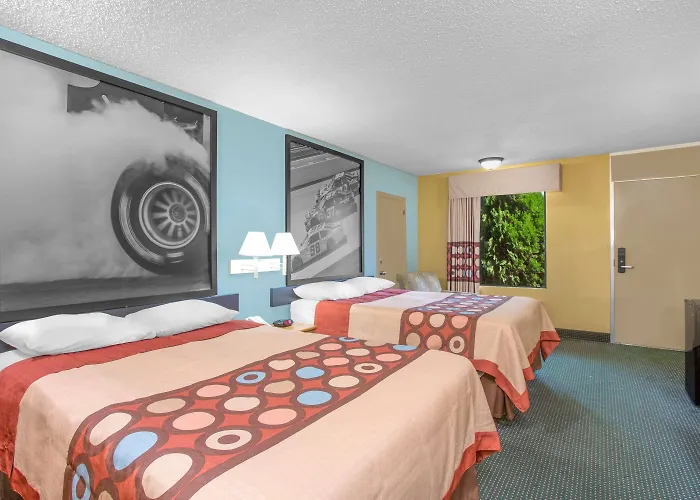 Super 8 By Wyndham Dunn Motel