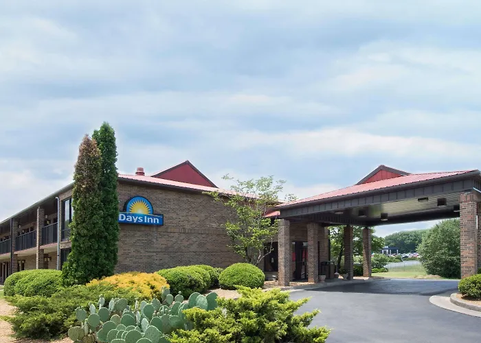 Days Inn By Wyndham Fort Payne