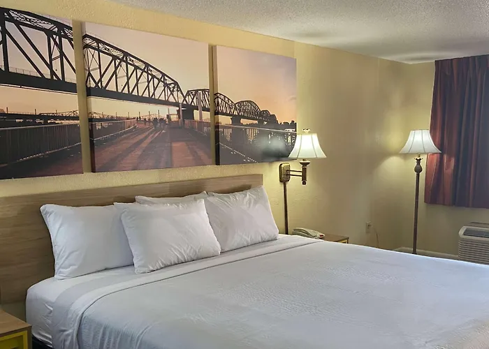 Days Inn By Wyndham Clinton