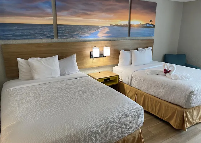 Days Inn & Suites By Wyndham Fort Pierce Midtown