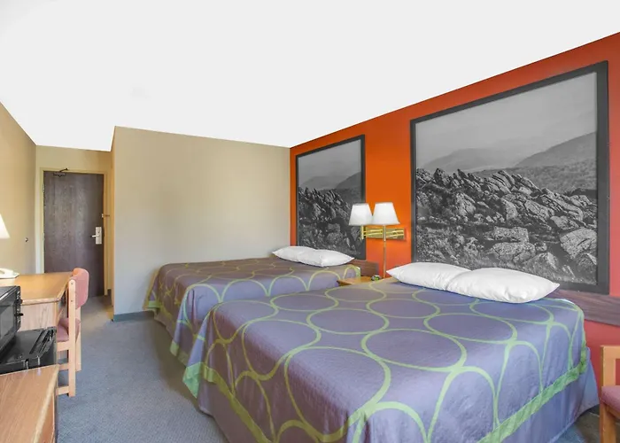 Super 8 By Wyndham Christiansburg/Blacksburg Area