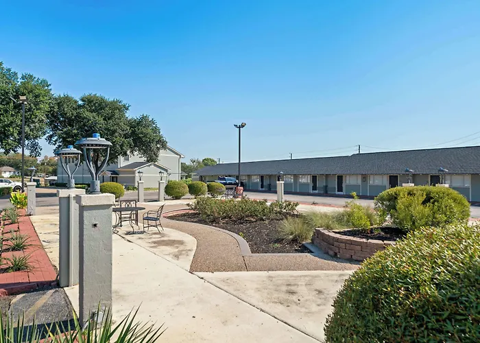 Americas Best Value Inn & Suites Brenham