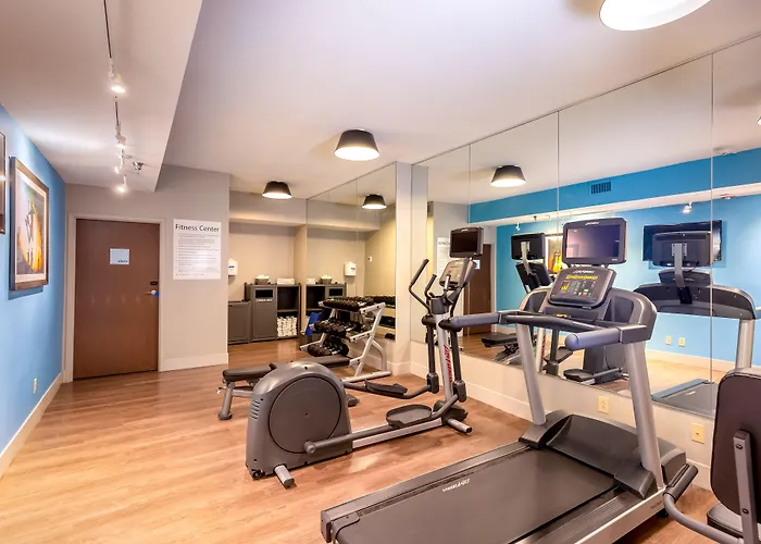 Holiday Inn Express Orange Beach - On The Beach By Ihg