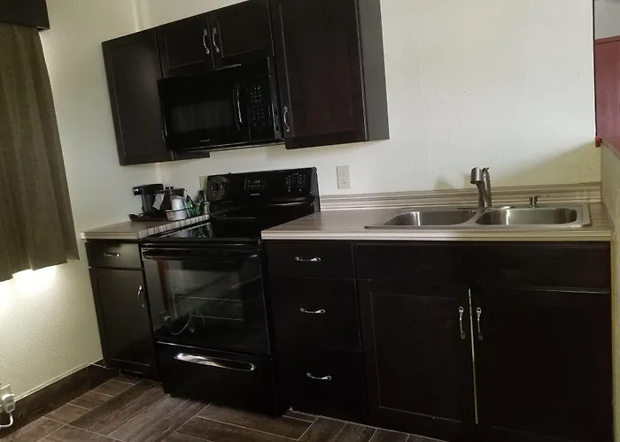Baymont By Wyndham Eau Claire Wi Hotel