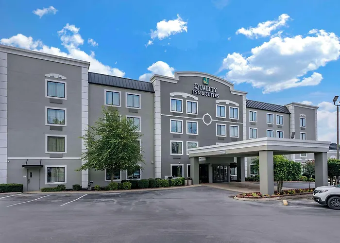 Quality Inn & Suites Chattanooga West Near Lookout Mountain