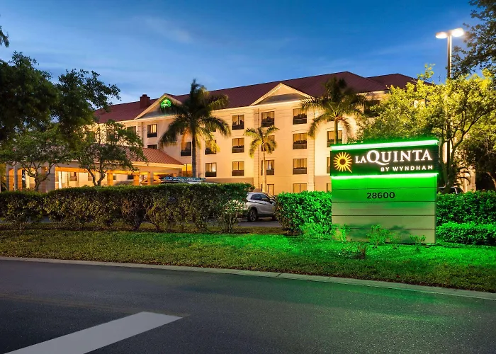 La Quinta By Wyndham Bonita Springs Naples North Hotel