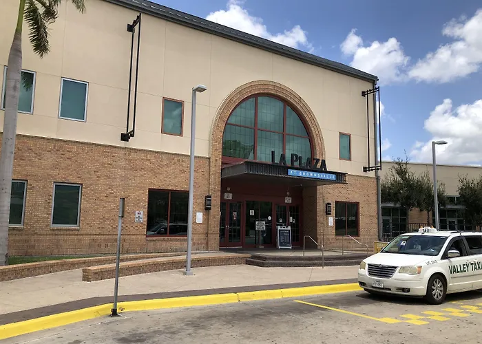 University Inn & Suites Brownsville