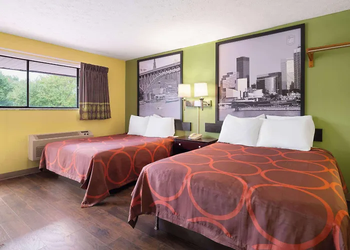 Super 8 By Wyndham Youngstown/Girard