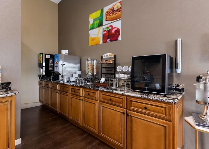 Baymont Inn & Suites By Wyndham Liberty