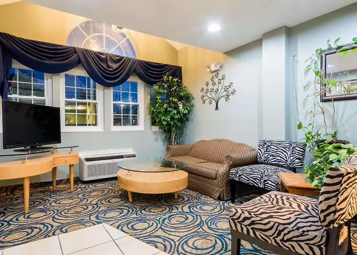 Microtel Inn & Suites By Wyndham Riverside Dayton