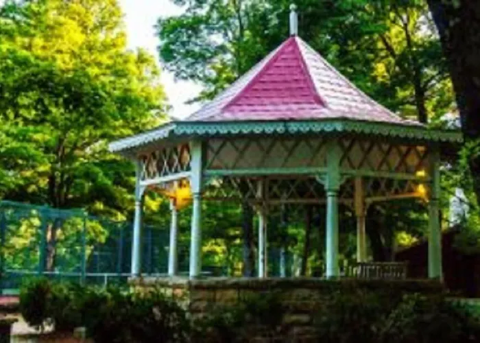 The Smoke House Lodge Monteagle