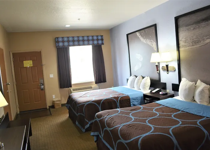 Super 8 By Wyndham Galveston Hotel