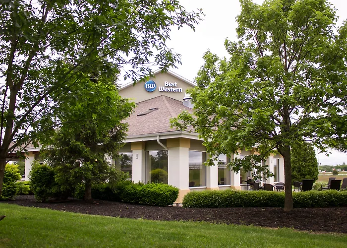 Baymont By Wyndham Maumee Toledo Hotel