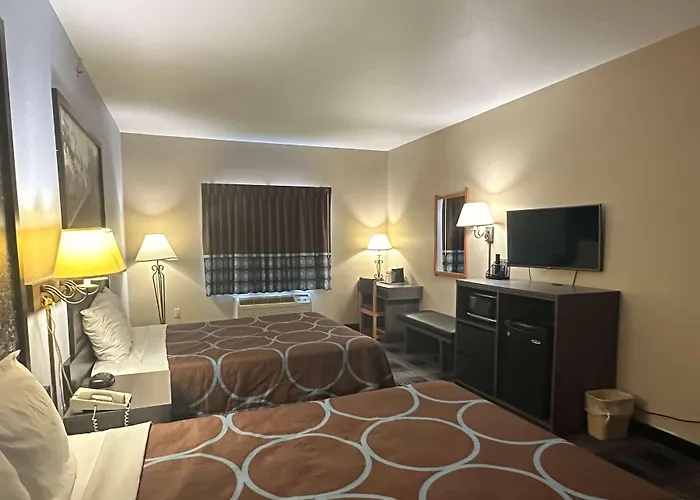 Super 8 By Wyndham Columbia East Hotel